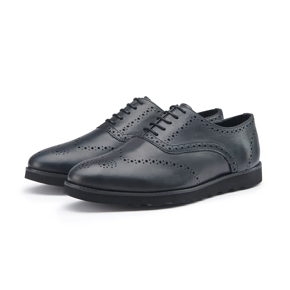 Apex Brogue - Black - Image 3
